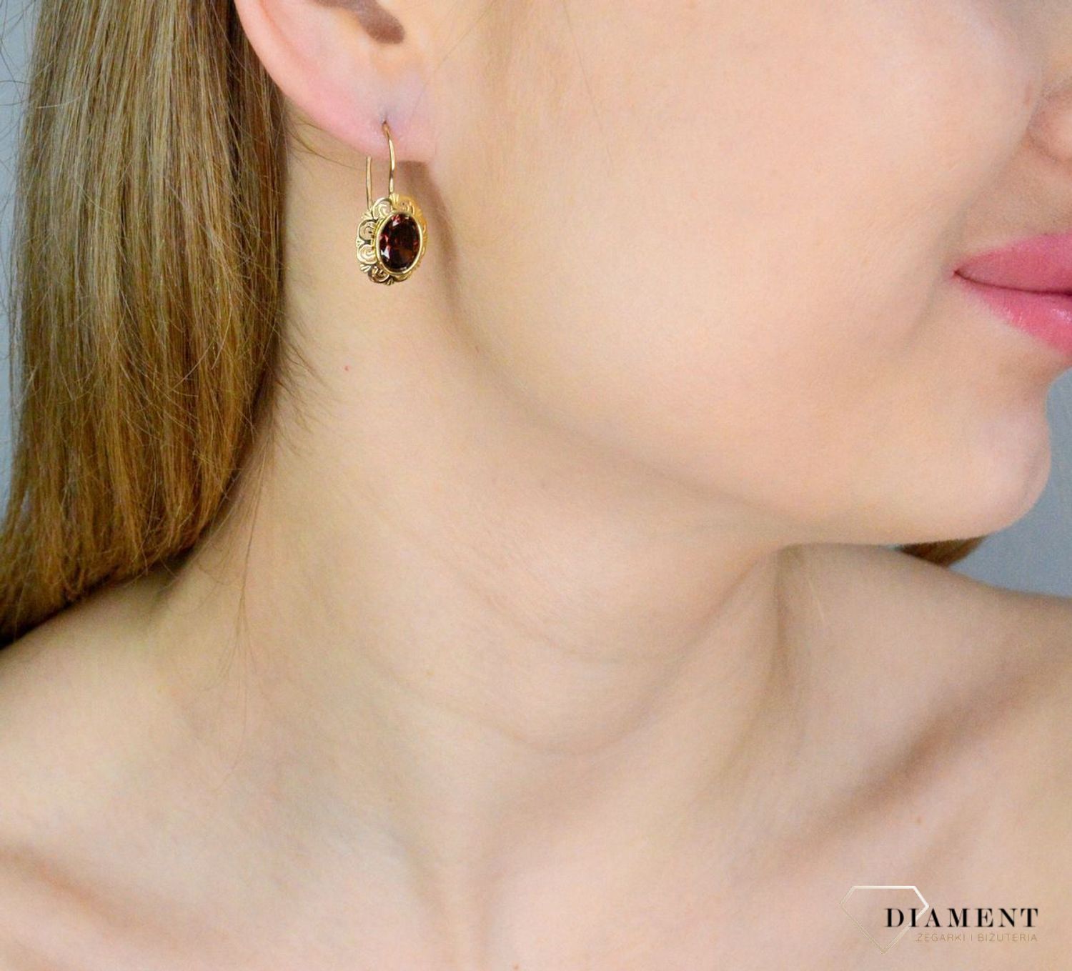 Złote kolczyki damskie 585 owalna klasyka z fioletową cyrkonią KL 8828A.jpg